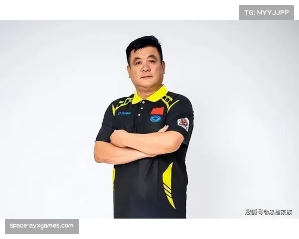 负分球队的季前备战室：教练组研究如何快速-上岸-的战术板